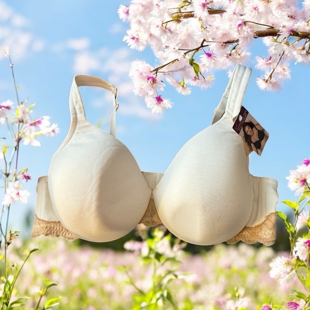 Cacique Cream Seamless Bra with Adjustable Straps